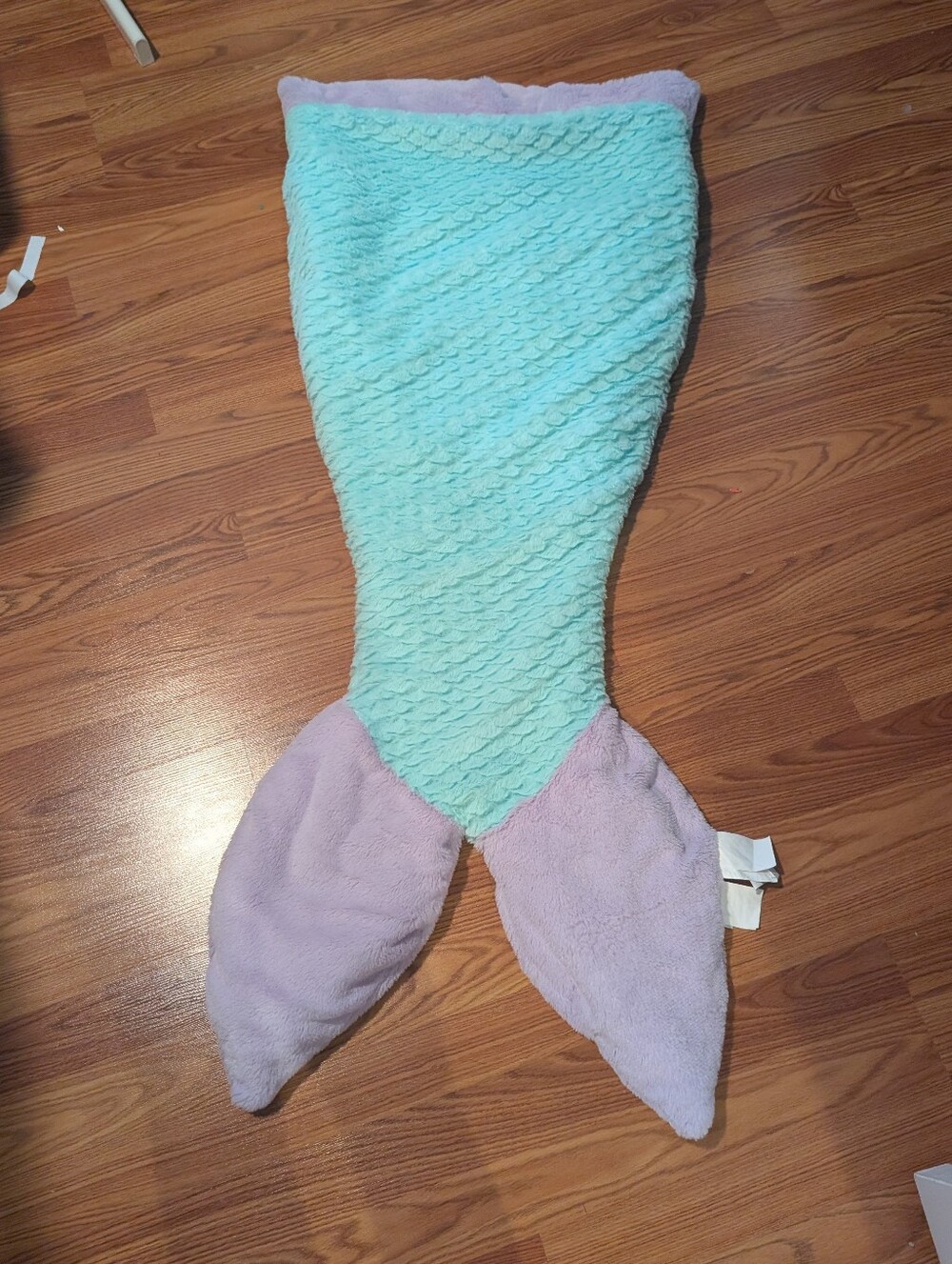 AUTHENTIC KIDS Mermaid Plush Tail Blanket - Picture 2 of 4